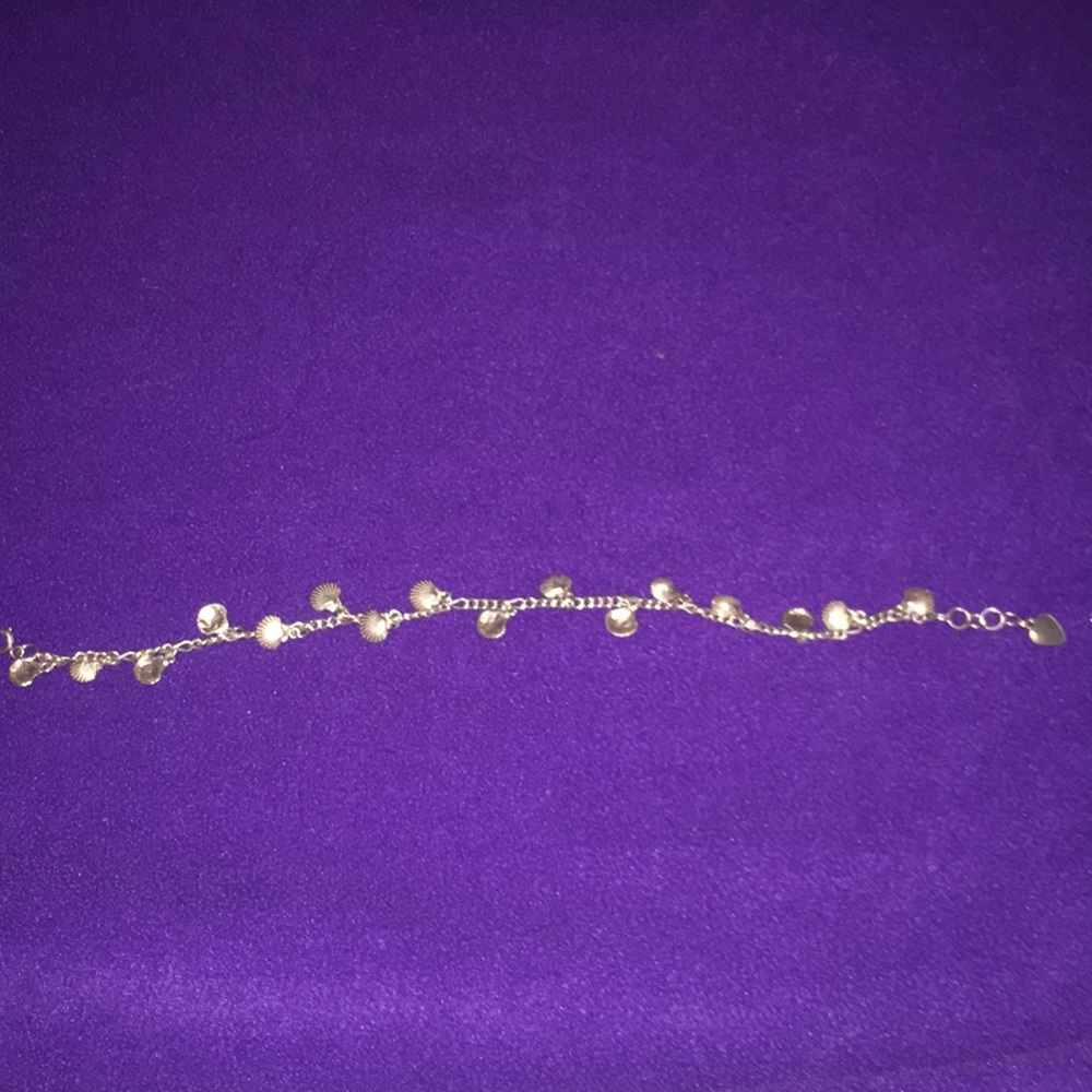 Women’s silver seashell bracelet